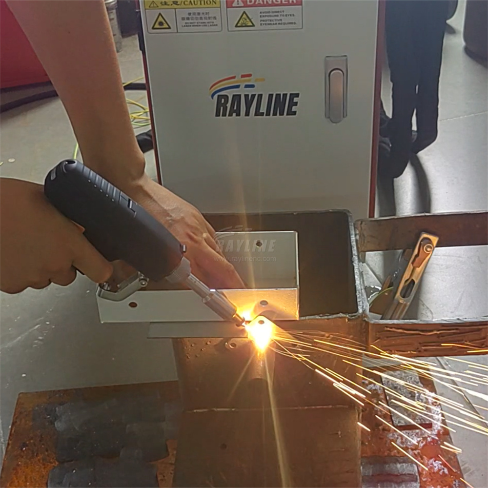 Industrial Laser Repair - Nowa Mini Przenośna Spawarka Laserowa 3
