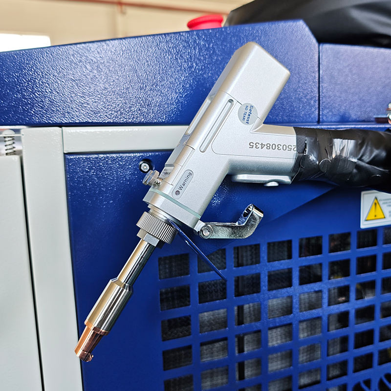 Precyzyjna spawarka laserowa 1 – Industrial Laser Repair recenzja i cena